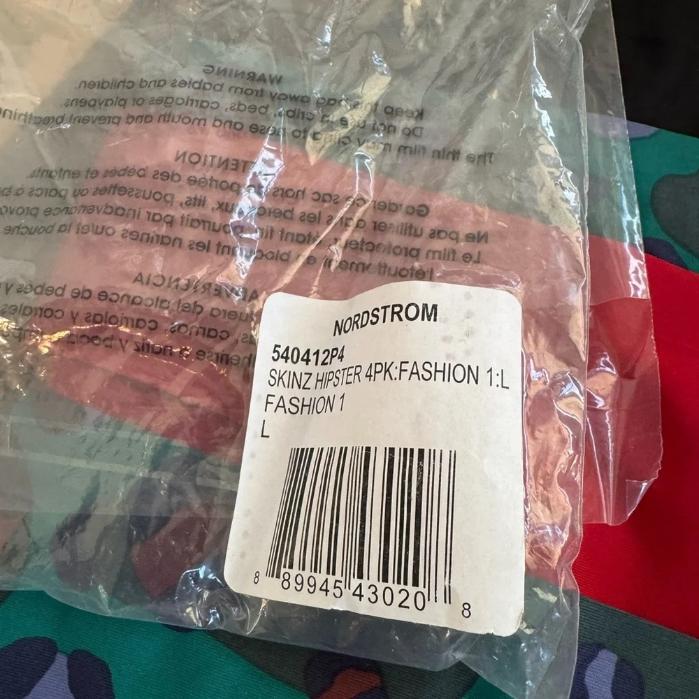 NEW Nordstrom hipster fashion underwear 4 pairs size large